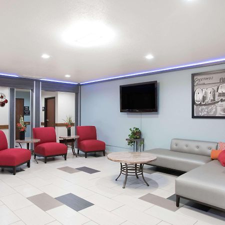 Super 8 By Wyndham Claremore Ok Eksteriør billede