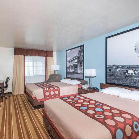 Super 8 By Wyndham Claremore Ok Eksteriør billede