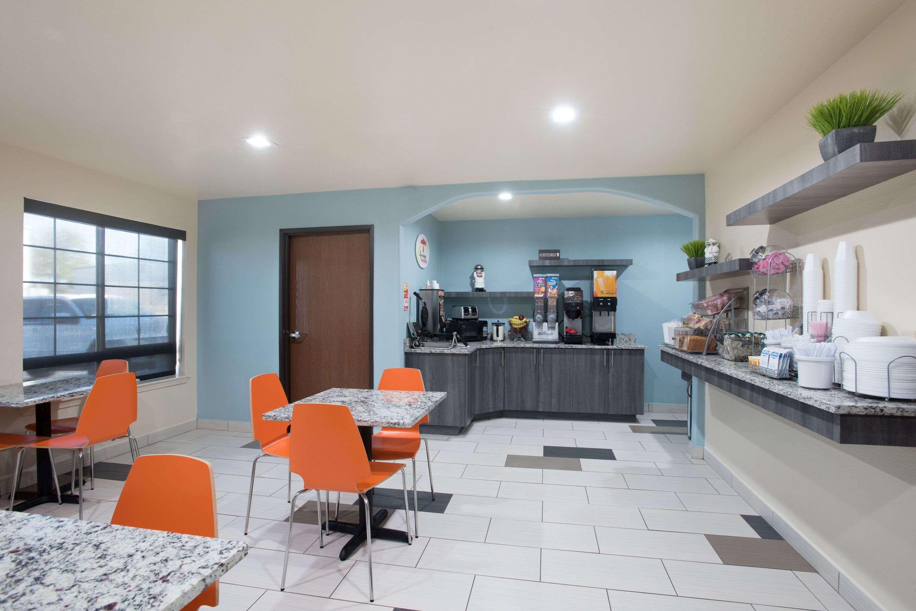 Super 8 By Wyndham Claremore Ok Eksteriør billede