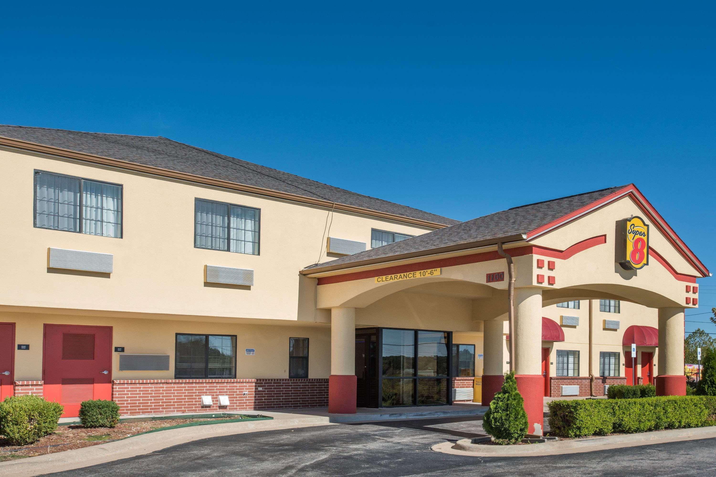 Super 8 By Wyndham Claremore Ok Eksteriør billede